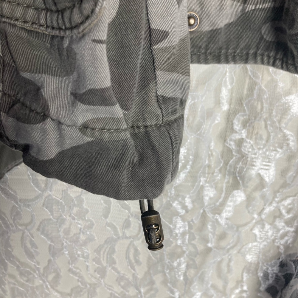 Jolt cargo camo urban style hoodie jacket - Picture 3 of 6